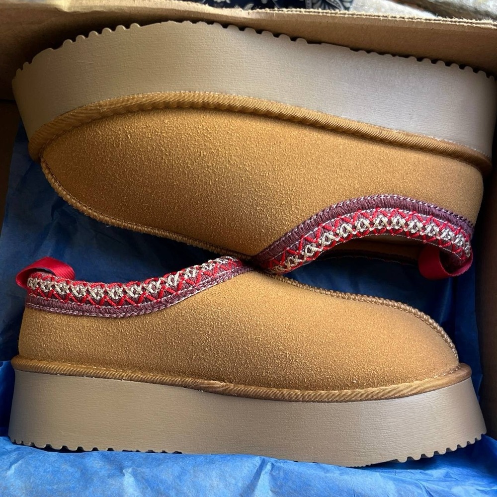 Women's Platform Fuzzy Cozy Slippers Genuine Suede Water Resistant 8.5-9 Brown
